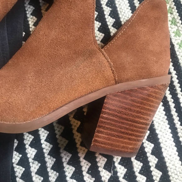 Steve Madden ankle booties - Picture 2 of 6